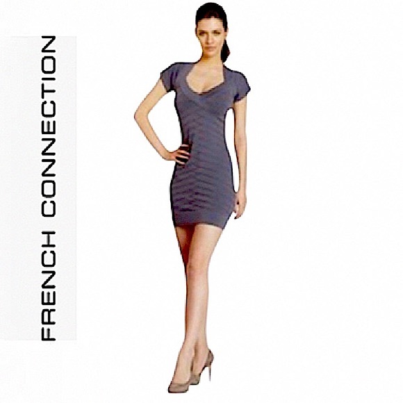 French Connection Dresses & Skirts - French Connection.EUC.Gorgeous Ribbed form fitting “DAY” mini dress.Vneck.Grey.8